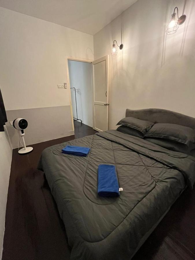 Sungai Ujong Home Stay George Town Eksteriør billede